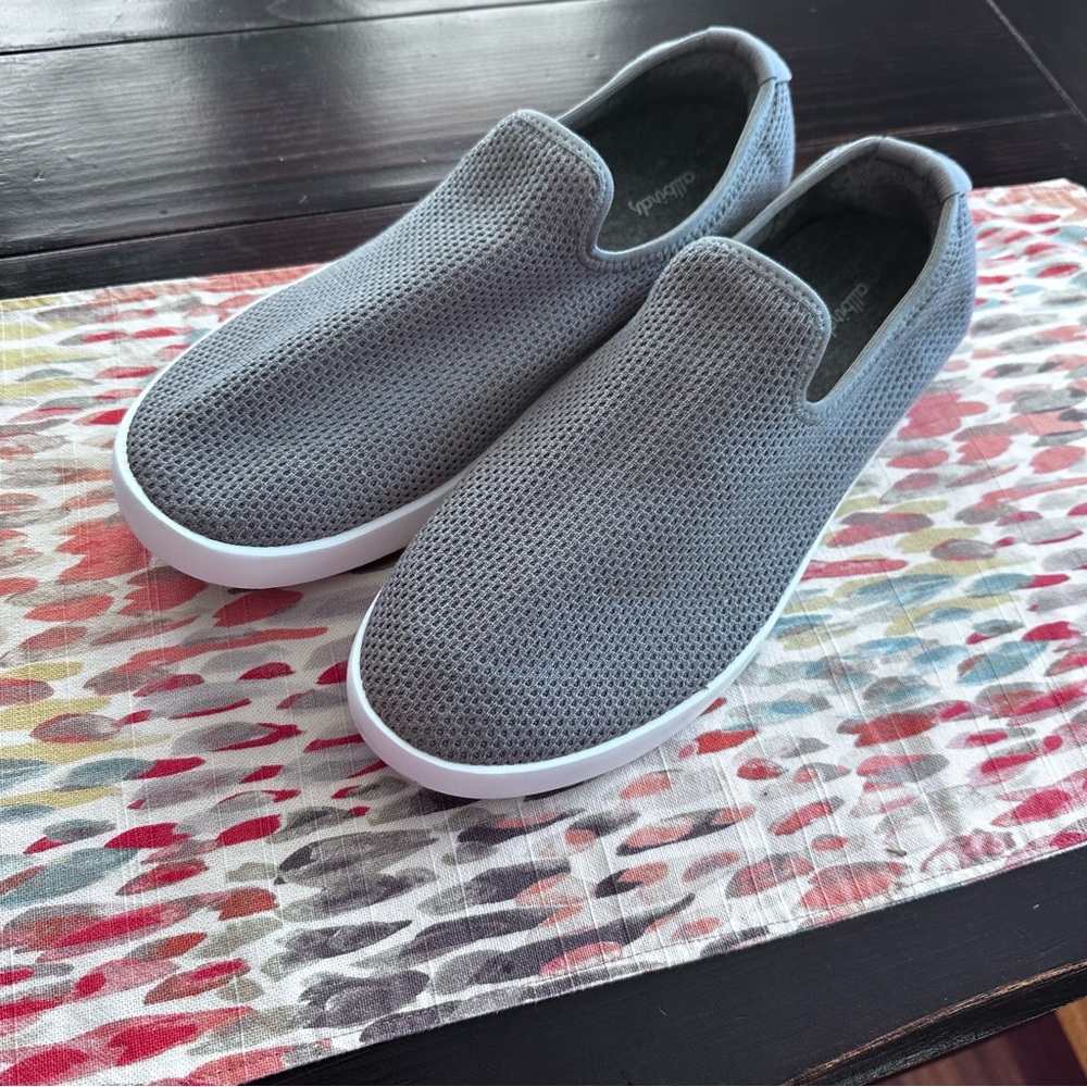 Brand new Allbird slip on lounger
